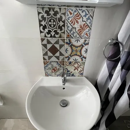 R3 Rn Retreat * San Pawl il-Baħar